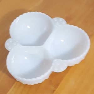 Vintage Accents - White Milk Glass Vintage Accents - White Milk Glass